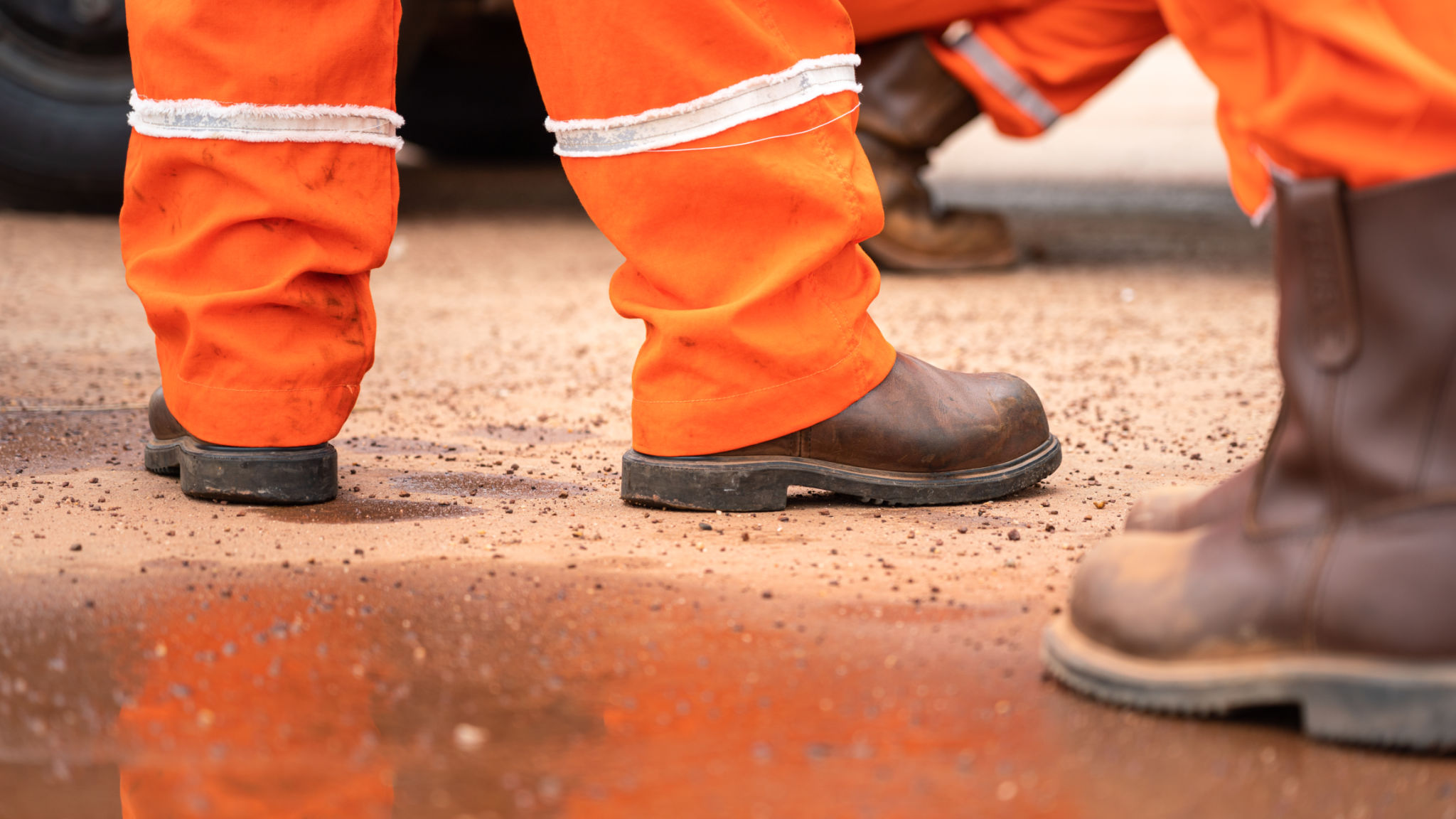 safety boots 1.jpg